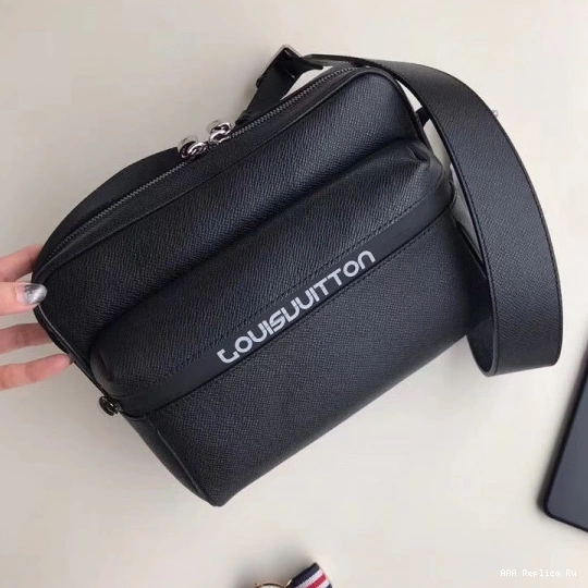 AAA Replica Ru Louis Messenger Vuitton 0805